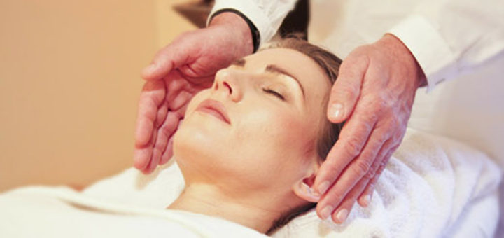 Patient receives Reiki therapy