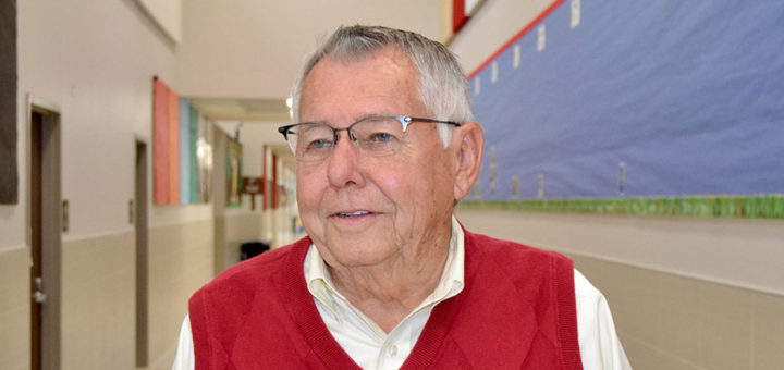 Harvey Oyler volunteers at school