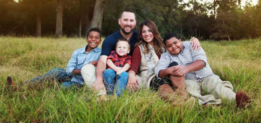 Elisa Mora and her family