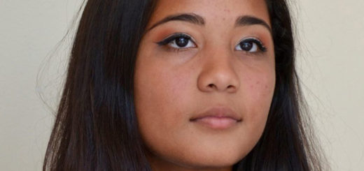 Glorianne Bultron sits at Lee College