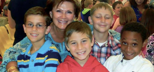 Paula Groberg with students