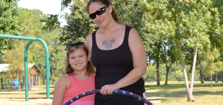 Ashley Chastain with her daughter