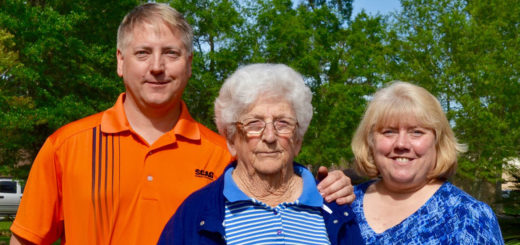 Royce Moyer with his sister and mom
