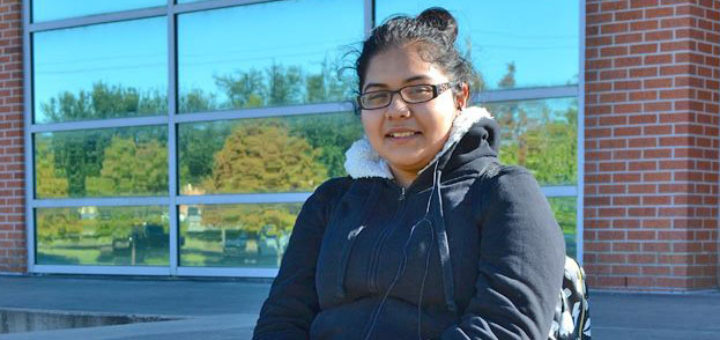 Student on Lee College campus