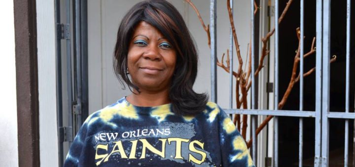 Woman wearing New Orleans Saints shirt