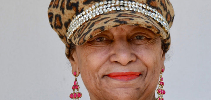 Linda Powell portrait photo